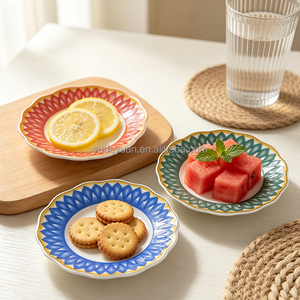 Assiette en céramique ondulée de 4,25 pouces, imprimé feuilles, en porcelaine, pour apéritifs et collations, idéale pour le Ramadan, l'Aïd, la maison, le café et la décoration de table – Approvisionnement direct usine - Product Image 4