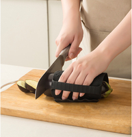 Syh629 Silicone Bouteille Couvercle Gripper Four Bouclier Thermique Anti-brûlure Clip De Cuisson Attraper Poisson Sûr Tranche Empêcher Poignardé Gants De Four