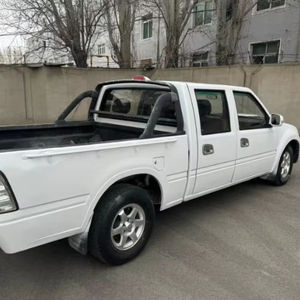 Pickup blanc Foton Sapu d'<span class=keywords><strong>occasion</strong></span> à quatre roues, moteur <span class=keywords><strong>diesel</strong></span> 2,8L - Product Image 1