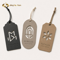 Étiquettes en papier personnalisées avec logo et motif creux de l'usine Jiny, étiquettes volantes personnalisées OEM ODM pour vêtements