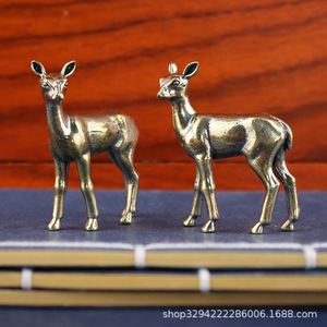 Ornements de cerfs en laiton Dington, figurines rétro de sika et de milu en cuivre massif pour bureaux, se vendent bien - Product Image 3