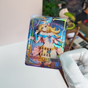 Carte da Collezione Personalizzate con Stampa Olografica, Stampa UV, Texture e Stampa a Caldo per Giochi di Carte TCG - Product Image 5