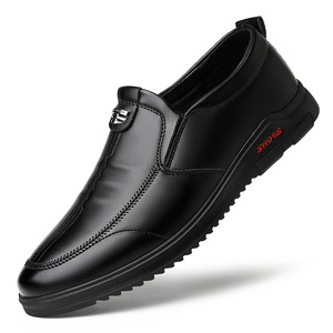 Mocasines de cuero para hombre, punta redonda negra, suela suave, zapatos informales de negocios, tacón plano, estilo británico - Product Image 5