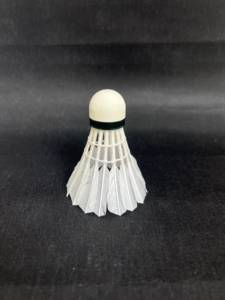 Leichtgewichtiger XIANGYU S109-12 Federball für Clubspieler, 12 Stück, Weiß, Flugstabilität, Langlebig, Kundenspezifisches OEM, Doppelte Naturfedern - Product Image 4