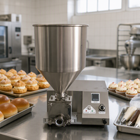 Machine automatique électrique commerciale compacte pour la préparation de crèmes, le glaçage et le remplissage de pâtes à gâteaux, biscuits et mini-cupcakes