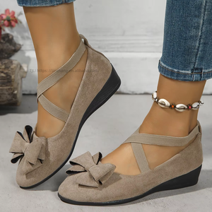 Chaussures plates compensées en daim pour femme, style européen et américain, avec nœud et brides croisées, collection automne, vente en gros - Product Image 3
