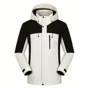 Veste d'hiver au design ergonomique qui s'adapte aux courbes du corps, polyvalente pour toutes les saisons, à porter seul par temps de pluie printanier ou superposé par temps neigeux. - Product Image 4