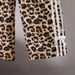 Vêtements pour adolescents de 8 à 12 ans, t-shirt à manches courtes à col rond avec nœud, pantalon large à imprimé léopard, ensemble de 2 pièces pour filles, vêtements d'été pour filles - Product Image 2