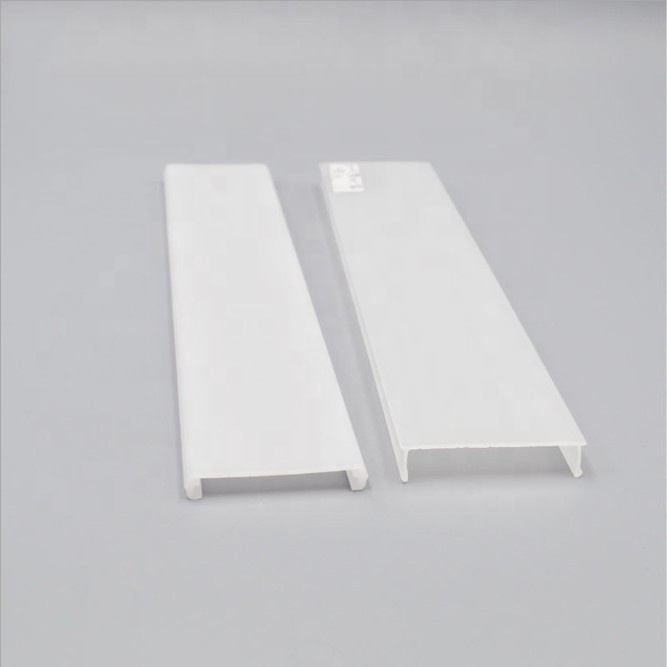 Durable Polycarbonate Linear Lampshade Customizable Diffused