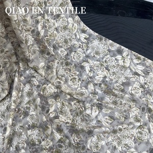 Tissu en velours devoré à motifs floraux rose pastel, velours semi-transparent avec motifs <span class=keywords><strong>aquarelle</strong></span> vintage - Product Image 4