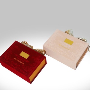 Handheld Flip-Top <b>Wedding</b> Candy <b>Box</b> Custom High-End Creative Corrugated Board Packaging 2mm Thickness Stamping Handled Mother's - Product Image 3