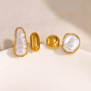 Bijoux en acier inoxydable étanches série élégante Bagues de mode plaquées or 18 carats avec perle ABS pour femmes - Product Image 4