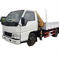 Grue de camion diesel JMC4x2 avec moteur Isuzu, flèche articulée hydraulique de 5 tonnes, rotation à 360°, bras télescopique de 2 tonnes, prix d'usine