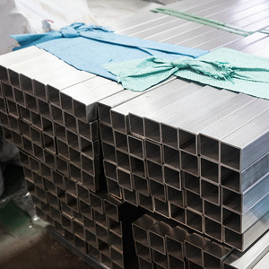 High Quality Tp201 304 316 Hot <b>Rolled</b> Stainless Steel Square Tube with <b>Mirror</b> Surface - Product Image 2