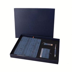 Ensemble cadeau de luxe pour entreprise, comprenant un carnet, un porte-clés, un porte-cartes et un stylo métallique, coffret cadeau en PU de marque de luxe - Product Image 1