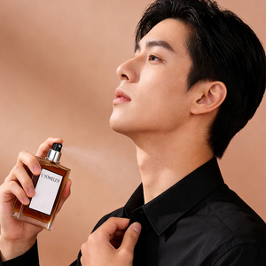 Venta al por mayor de fábrica: Perfume OEM de alta proyección con fórmula personalizada, fragancia Eau de Parfum, aroma frutal, floral, especiado, cítrico y fresco, 30-100ml - Product Image 3