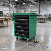 Chariot de rangement mobile en acier SPCC personnalisable avec système de verrouillage à clé 705x305x790mm Capacité de charge de 150 kg