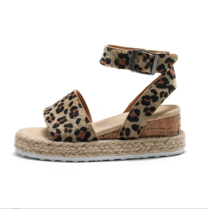 Nuevas Sandalias de Tiras para Niñas, Sandalias con Estampado de Leopardo para Niños en Europa, Sandalias Casuales con Plataforma y Tacón para Exteriores - Product Image 5