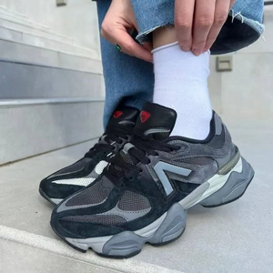 Chaussures de sport luxueuses et tendance les plus vendues 9060 – Chaussures de marche à semelle épaisse et rehaussante pour l'été - Product Image 1