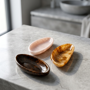 Assiette de service ovale en résine faite à la main, polie, style américain - Écologique, compatible lave-vaisselle et micro-ondes, durable - Product Image 1