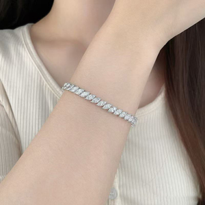 Bracciale Tennis con Diamanti Marquise Coltivati in Laboratorio, in <span class=keywords><strong>Oro</strong></span> Bianco 18K, con Pavé di Diamanti e Incastonatura a Canale, Elegante Bracciale da Donna, Gioiello Raffinato, Regalo - Product Image 4
