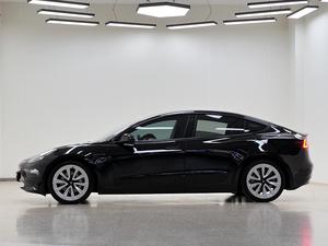 Voiture d'occasion <span class=keywords><strong>Tesla</strong></span> <span class=keywords><strong>Model</strong></span> <span class=keywords><strong>3</strong></span> RWD 2022, berline électrique d'occasion, conduite à gauche, automatique, luxueuse, robuste, économique, design sportif et high-tech - Product Image 3