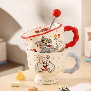 Taza de cerámica de Tom y Jerry con cuchara, diseño de dibujos animados para uso doméstico o como regalo. - Product Image 5