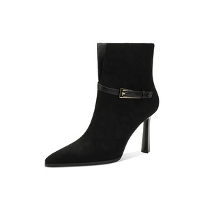 Stivaletti da Donna Coreani Stile Western con Tacco a Spillo e Punta Affusolata, in Ecopelle Stampata Effetto Coccodrillo, Estivi, con Cerniera Laterale - Product Image 3