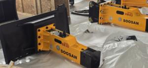 SB30 New Box Type Hydraulic Breaker Essential Core Components with Chisel Hammer for Construction Industries & Mining Engines - Product Image 5