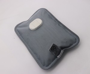 Bouteille d'eau chaude électrique rechargeable OEM 400W de haute qualité avec PVC et eau pour les voyages à domicile et au bureau - Product Image 6