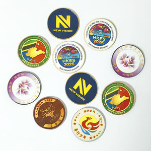 Expédition en 7 jours, vente en gros, badges personnalisés plaqués or, en métal poli, émail Anime <span class=keywords><strong>Manga</strong></span>, moulage UV, souvenirs de collection, cadeaux - Product Image 1