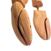 Embauchoirs en bois de cèdre, étireurs de chaussures, protection et maintien des chaussures, en bois massif, anti-plis, désodorisant, ajustable