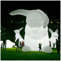 Personnage de dessin animé gonflable géant Modèle d'art gonflable Humain avec lumières LED modèle de lapin gonflable pour événements pour la décoration
