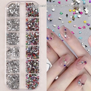 12 Grilles de Strass pour Ongles à Dos Plat, Couleurs Mixtes, Formes Variées (Cœur, Étoile), Pierres de Cristal, Décorations pour Manucure DIY et Fournitures de Salon - Product Image 2