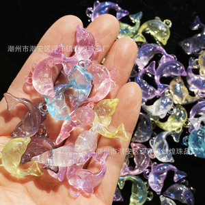 Pequeño Colgante de Acrílico con Forma de Delfín que Brilla en la Oscuridad, Accesorios de Joyería DIY, Mezcla de Colores Aleatoria, Origen Chaozhou, Primavera 2025 - Product Image 2