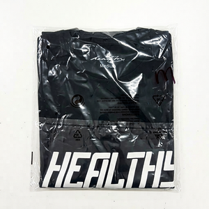 Camiseta Negra de Manga Corta para Hombre, Corte Regular, Cuello Redondo, Estampado de Letras, Construcción de Algodón Suave y Bordado Personalizado - Product Image 1