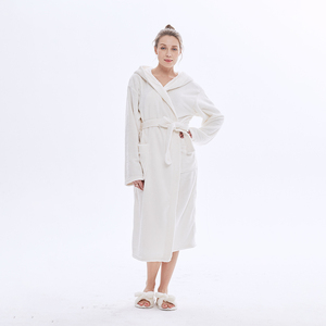 Hot Sale Fleece Flannel Hotel Spa Nightgowns White 100% Polyester Luxury Women Winter Bathrobes
