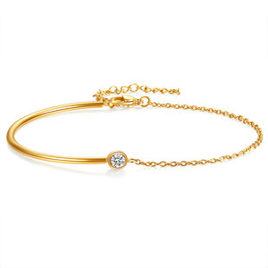 Bracelet manchette tendance en acier inoxydable plaqué or 18 carats avec zircon incrusté, réglable, pour femme, idéal comme cadeau - Product Image 4