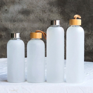 Lusso personalizzato 32Oz 700Ml 1L trasparente alta borosilicato bottiglia d'acqua motivazione con coperchio in metallo - Product Image 5