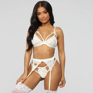 Conjuntos de lencería sexy de encaje para mujeres <span class=keywords><strong>maduras</strong></span> <span class=keywords><strong>con</strong></span> apliques de diamantes de imitación Ropa interior <span class=keywords><strong>con</strong></span> lentejuelas Control medio - Product Image 6