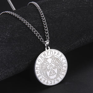 Dio Odin due corvi Huginn e Muninn collana pendente in acciaio inossidabile corvo norrena collana vyking mitologia pagana talismano - Product Image 2