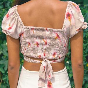 Top court imprimé plage, design d'usine, manches bouffantes, plissé, sur mesure, 100% rayonne, tissu doux, top court - Product Image 6