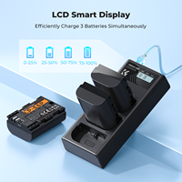 K&F Concept Compatibile con Canon R5 R6 R7 C50 R6V, Caricabatterie LCD a 3 Slot e Set di 3 Batterie Ricaricabili LP-E6P per Fotocamera Digitale