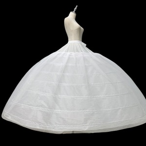 <span class=keywords><strong>Jupon</strong></span> <span class=keywords><strong>de</strong></span> <span class=keywords><strong>mariée</strong></span> extra-large pour <span class=keywords><strong>robe</strong></span> <span class=keywords><strong>de</strong></span> <span class=keywords><strong>mariée</strong></span> 7 <span class=keywords><strong>cerceaux</strong></span> en acier <span class=keywords><strong>2</strong></span> couches <span class=keywords><strong>de</strong></span> tulle 100% polyester jupe bouffante réglable et résistante - Product Image 4