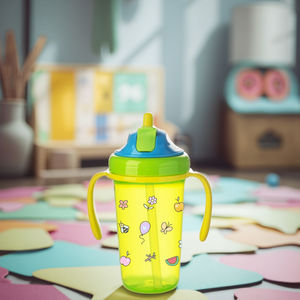 <span class=keywords><strong>Tasse</strong></span> d'entraînement pour bébé OEM sans BPA de 300ml avec poignée anti-déversement <span class=keywords><strong>Tasse</strong></span> en PP <span class=keywords><strong>Bec</strong></span> souple et flexible à double poignée Conception de <span class=keywords><strong>bec</strong></span> de canard Biberon étanche - Product Image 5