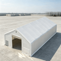 Abri de stockage industriel à double treillis de grande portée 40x63 pieds, structure galvanisée, couverture en maille PE/PVC pour stockage extérieur