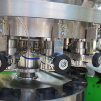 Machine de mise en conserve et de sertissage entièrement automatique pour boissons alcoolisées et vins pétillants 15000CPH