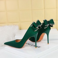Escarpins de luxe en diamant de haute qualité avec nœud papillon Chaussures à talons hauts à bout pointu pour femmes et dames