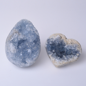 Amas de cristal de célestine pour la décoration, vente de cristal de forme de cœur naturel, cristal de guérison bleu FengShui, <span class=keywords><strong>image</strong></span> de cristal poli - Product Image 1