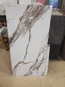Piastrelle in marmo Porcelanato lucide per pavimenti in porcellane 600x1200mm per pavimenti Carrara piastrelle bianche per pareti interne - Product Image 2